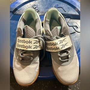 Reebok weightlifting shoes Size8